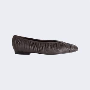 NEW BIBI LOU women's ruched flat in brown